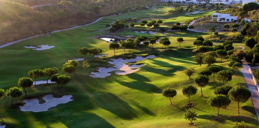 las colinas golf resort